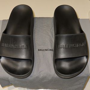 Balenciaga Logo Chunky Slide